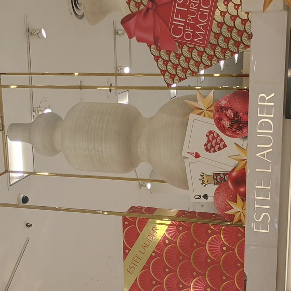 New Set Esteelauder combos - Picture 10 of 10